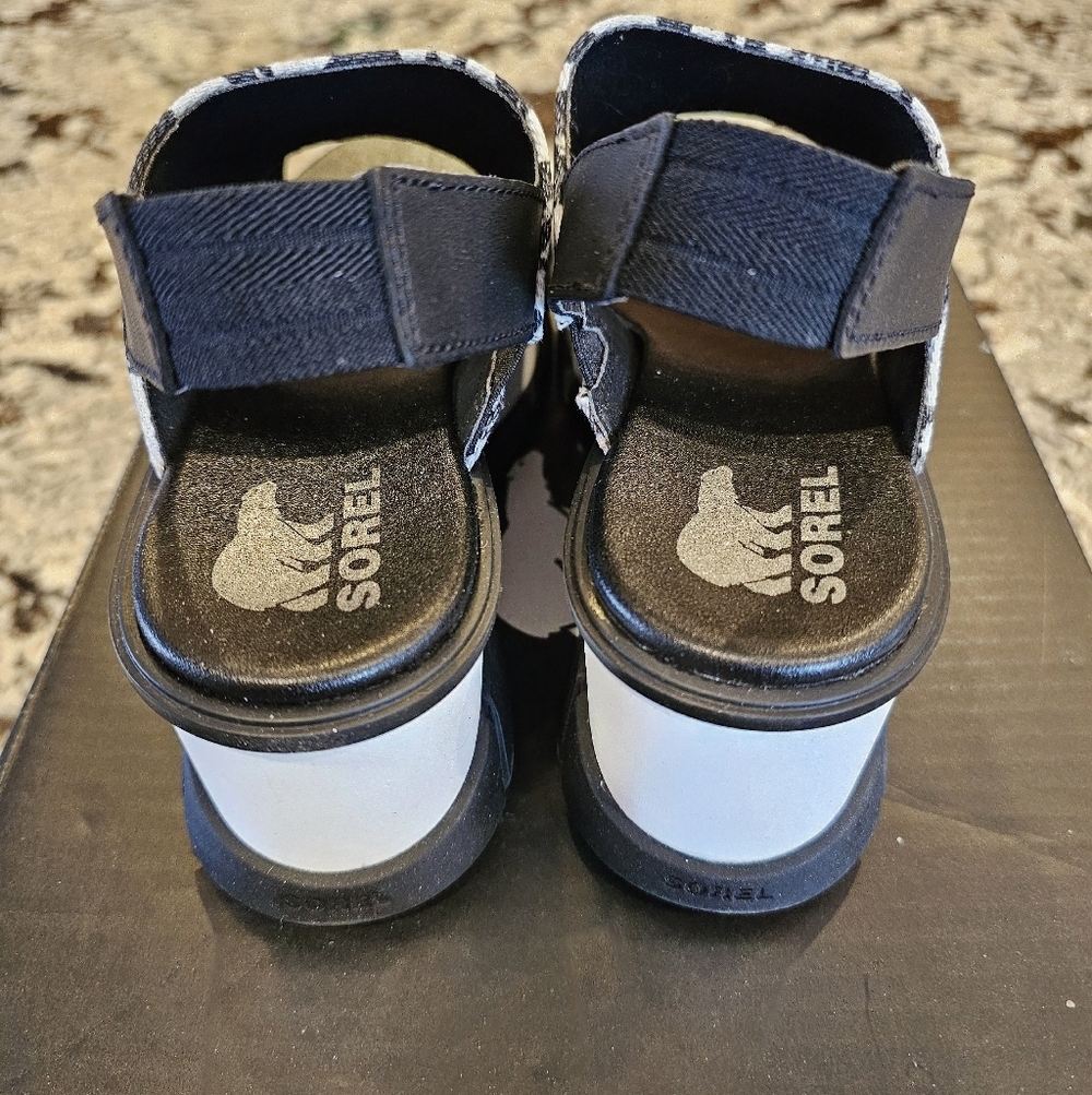 Sorel Joanie III Slingback Wedge Sandals Black White Zebra Print Size 7 NEW - Picture 4 of 12